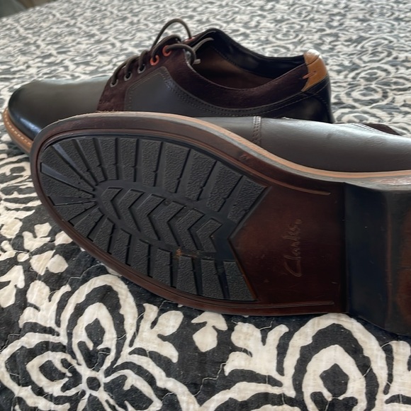 Men’s Dark Brown Leather and Suede Size 13 Clarks Lace-up with Tan Leather Trim - Picture 3 of 9
